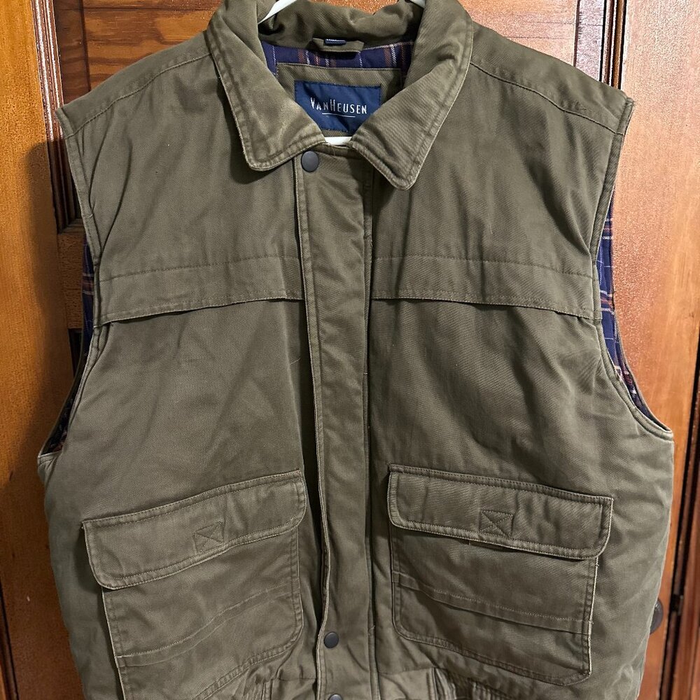 Vintage Van Heusen Outdoor Cargo Vest Jacket Men Size X-Large~Preowned